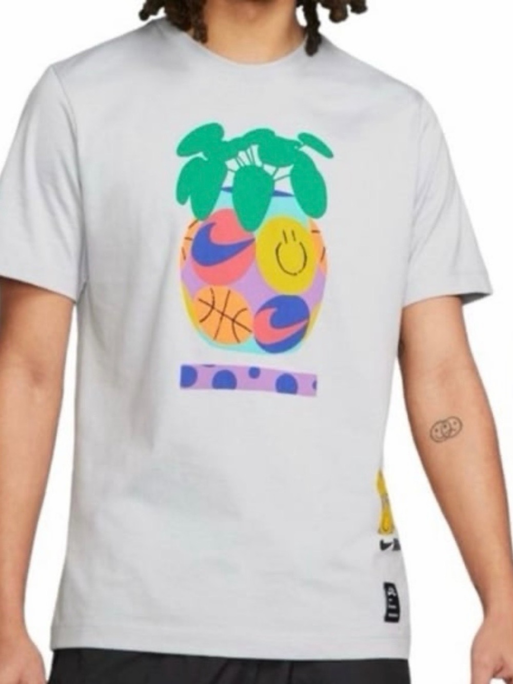 Nike AIR Tee Men’s Large Gray Short Sleeve T-Shirt Artist Graphic Logo Cartoon